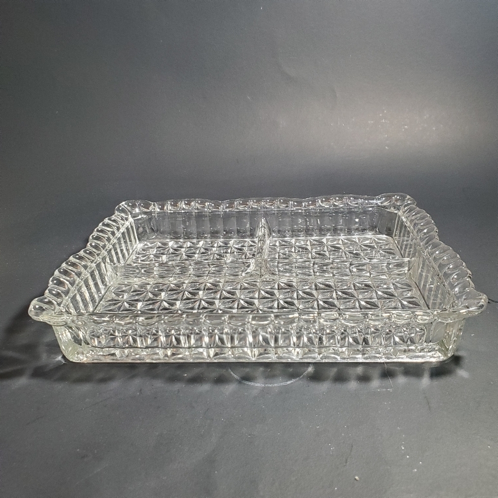 Vintage Scalloped Edge Pressed Glass 3 Section Divided Relish Dish Tray 8.5"